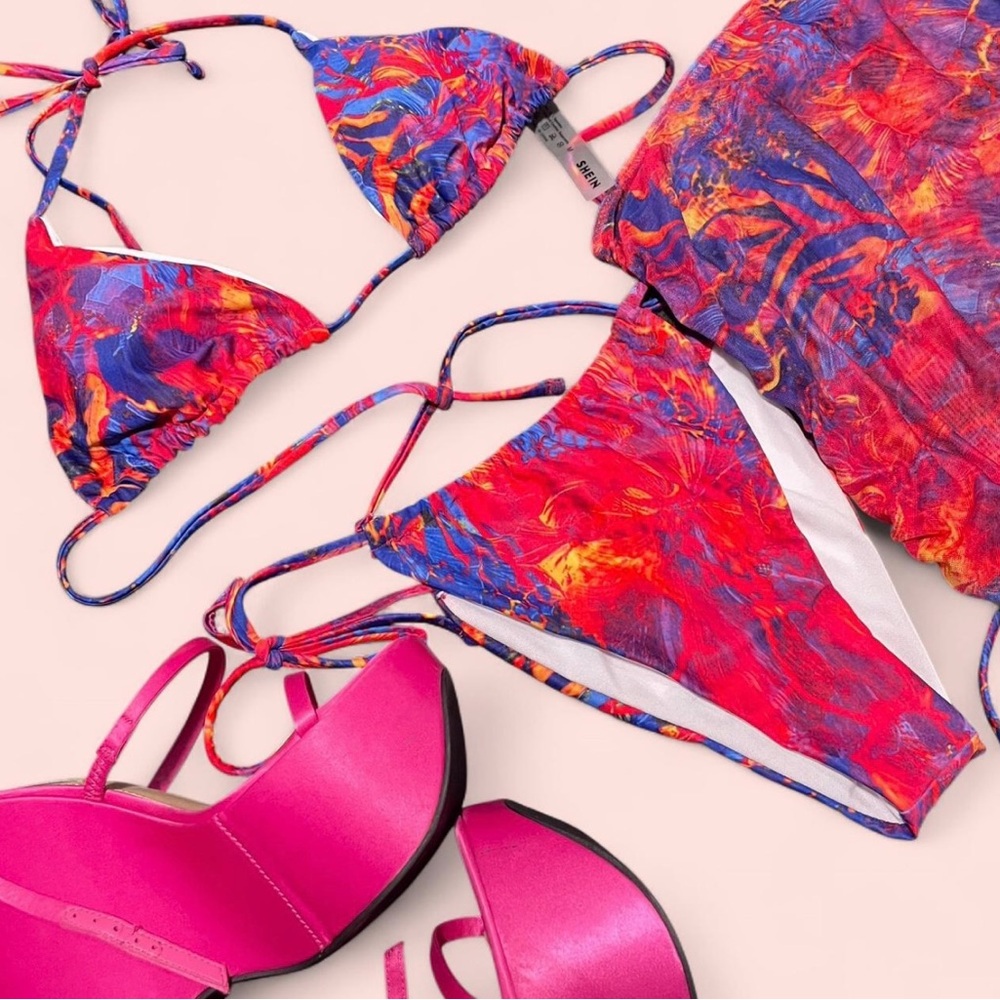 SHEIN Multicolor Swirl Bikini Set